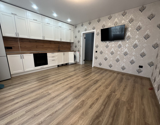 Продам трехкомнатную (3-комн.) квартиру, Гарнизонный пер, 1А, Ростов-на-Дону г