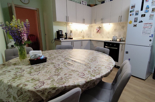 Продам трехкомнатную (3-комн.) квартиру, Куприна пр-кт, 32к2, Сосенское п