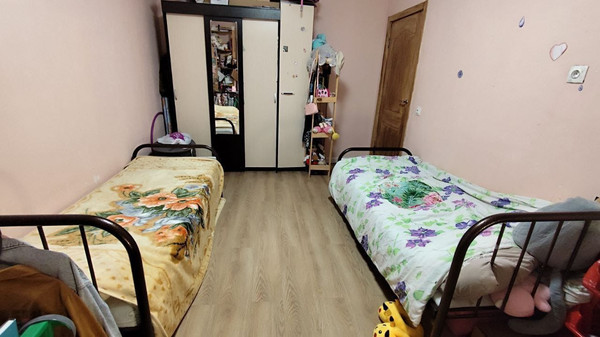 Продам трехкомнатную (3-комн.) квартиру, Куприна пр-кт, 32к2, Сосенское п