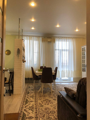 Продам двухкомнатную (2-комн.) квартиру, Большая Санкт-Петербургская ул, 29/1, Великий Новгород г