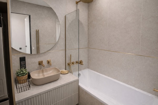 Продам трехкомнатную (3-комн.) квартиру, Волоколамское ш, 95к2, Москва г