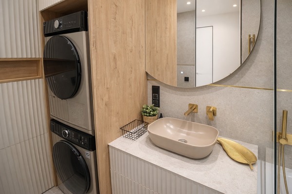 Продам трехкомнатную (3-комн.) квартиру, Волоколамское ш, 95к2, Москва г