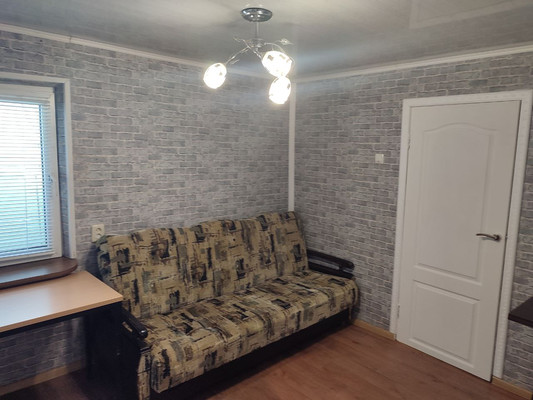 Продам трехкомнатную (3-комн.) квартиру, Козлова ул, 92, Симферополь г