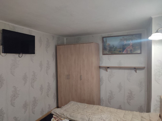 Продам трехкомнатную (3-комн.) квартиру, Козлова ул, 92, Симферополь г