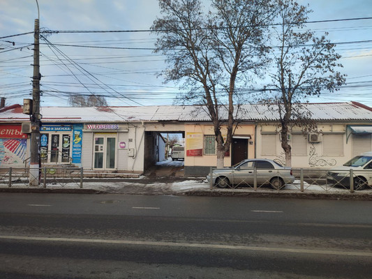 Продам трехкомнатную (3-комн.) квартиру, Козлова ул, 92, Симферополь г