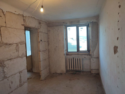 Продам трехкомнатную (3-комн.) квартиру, Беспалова ул, 106, Симферополь г