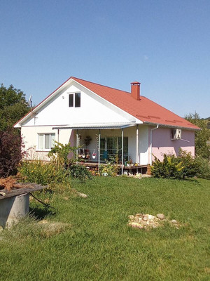 Продам дом, Центральная ул, Клиновка с, 0 км от города