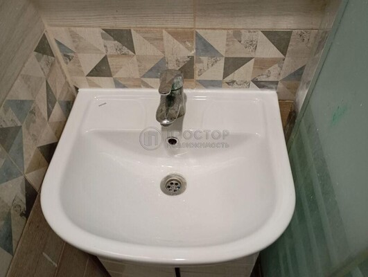 Продам однокомнатную (1-комн.) квартиру, Шереметьевская ул, 23/2, Москва г