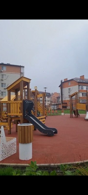 Продам однокомнатную (1-комн.) квартиру, Парижская ул, 5к3, Российский п