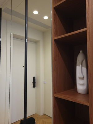 Продам двухкомнатную (2-комн.) квартиру, Морской (Центральный р-н) пер, 8, Сочи г