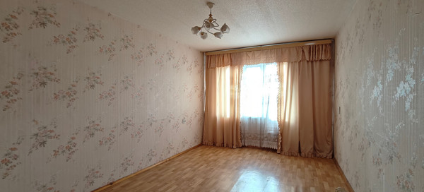 Продам трехкомнатную (3-комн.) квартиру, Интернациональная ул, 15в, Рязань г