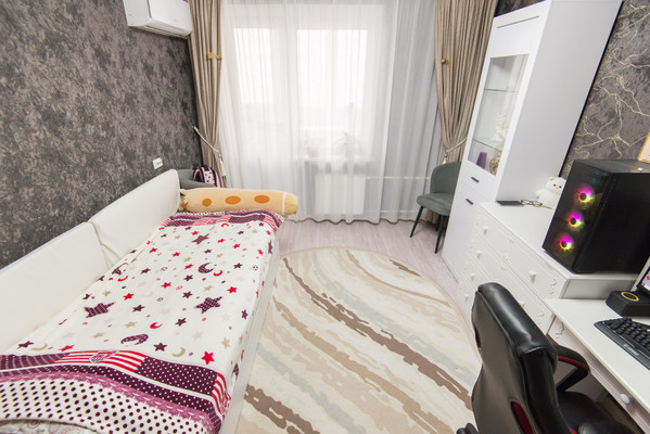 Продам трехкомнатную (3-комн.) квартиру, Андреева пер, 4к9, Ростов-на-Дону г