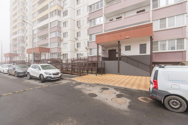 Продам трехкомнатную (3-комн.) квартиру, Андреева пер, 4к9, Ростов-на-Дону г