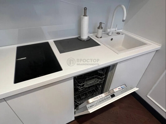 Продам однокомнатную (1-комн.) квартиру, Петровка ул, 26с3, Москва г