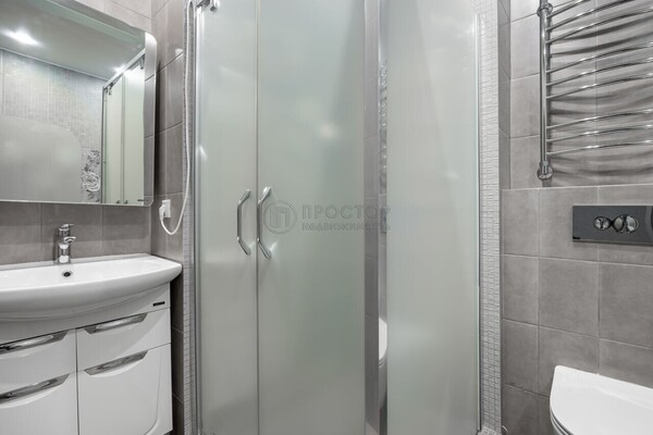 Продам трехкомнатную (3-комн.) квартиру, Юности ул, 9, Люберцы г