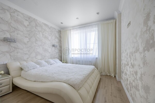 Продам трехкомнатную (3-комн.) квартиру, Юности ул, 9, Люберцы г