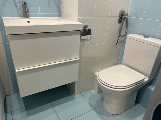 Продам двухкомнатную (2-комн.) квартиру, Маленковская ул, 12, Москва г