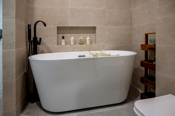 Продам однокомнатную (1-комн.) квартиру, 2-й Петра Алексеева пер, 5, Москва г