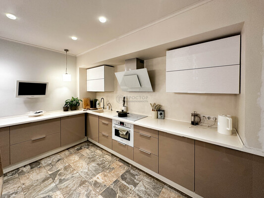 Продам трехкомнатную (3-комн.) квартиру, Павшинский б-р, 18, Красногорск г