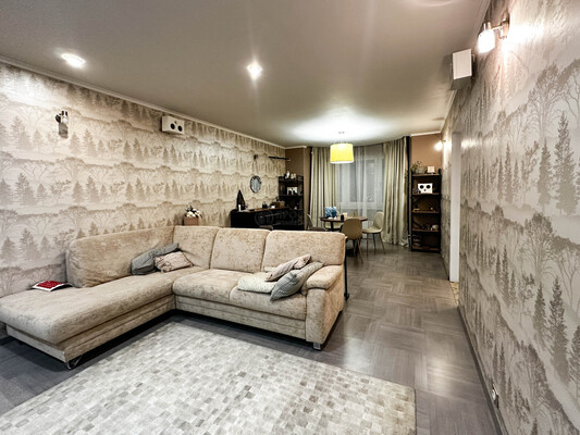 Продам трехкомнатную (3-комн.) квартиру, Павшинский б-р, 18, Красногорск г