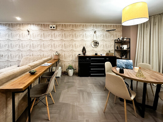 Продам трехкомнатную (3-комн.) квартиру, Павшинский б-р, 18, Красногорск г