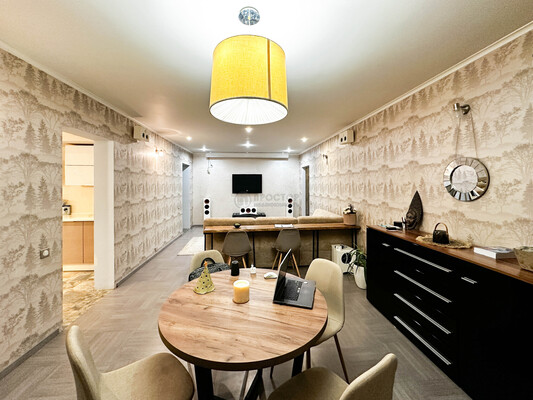 Продам трехкомнатную (3-комн.) квартиру, Павшинский б-р, 18, Красногорск г