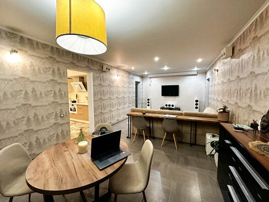 Продам трехкомнатную (3-комн.) квартиру, Павшинский б-р, 18, Красногорск г