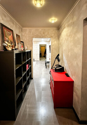 Продам трехкомнатную (3-комн.) квартиру, Павшинский б-р, 18, Красногорск г