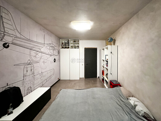 Продам трехкомнатную (3-комн.) квартиру, Павшинский б-р, 18, Красногорск г