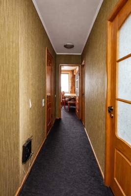 Продам трехкомнатную (3-комн.) квартиру, Октябрьская ул, 42, Москва г