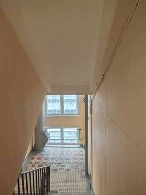 Продам трехкомнатную (3-комн.) квартиру, Октябрьская ул, 42, Москва г