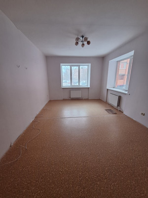 Продам трехкомнатную (3-комн.) квартиру, Октябрьское ш, 36, Волгодонск г