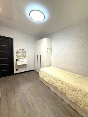 Продам многокомнатную квартиру, Ноксинский Спуск ул, 33, Казань г