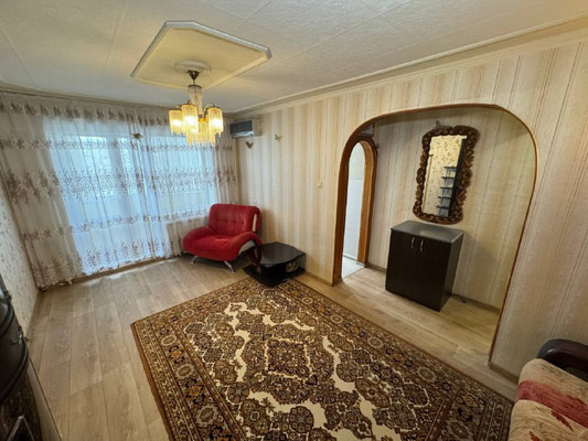 Продам двухкомнатную (2-комн.) квартиру, Комсомольская ул, 38, Комсомольск-на-Амуре г