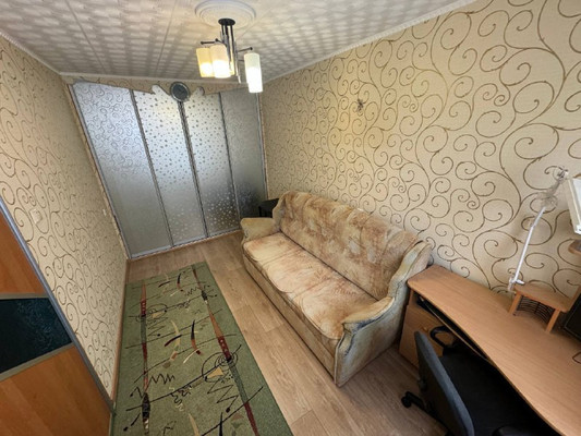 Продам двухкомнатную (2-комн.) квартиру, Комсомольская ул, 38, Комсомольск-на-Амуре г