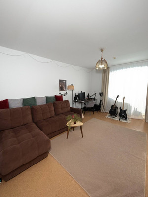 Продам двухкомнатную (2-комн.) квартиру, Калинина ул, 116, Ишим г