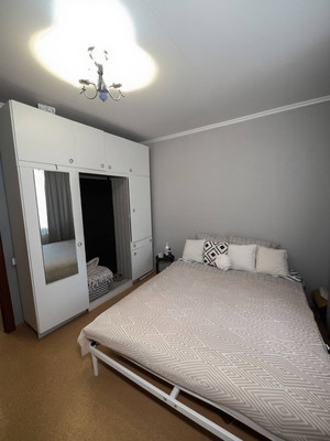 Продам двухкомнатную (2-комн.) квартиру, Калинина ул, 116, Ишим г