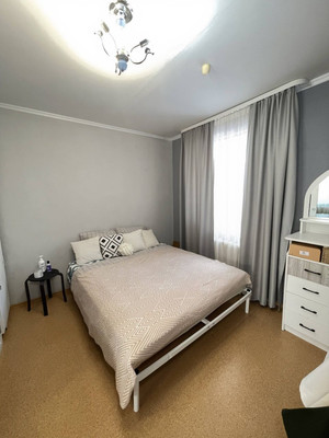 Продам двухкомнатную (2-комн.) квартиру, Калинина ул, 116, Ишим г