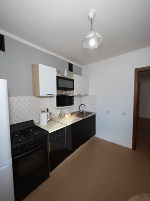 Продам двухкомнатную (2-комн.) квартиру, Калинина ул, 116, Ишим г