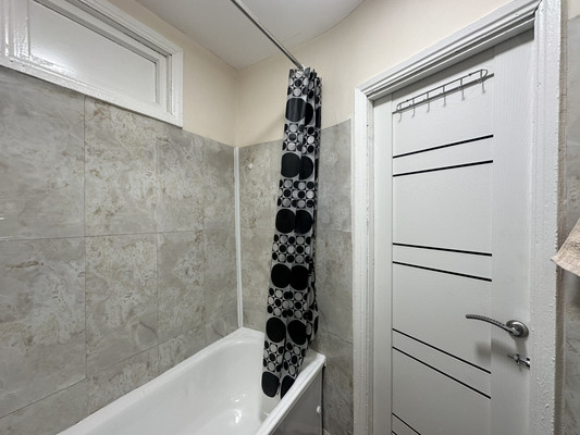 Продам однокомнатную (1-комн.) квартиру, Мовсисяна ул, 3, Нальчик г