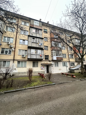 Продам однокомнатную (1-комн.) квартиру, Мовсисяна ул, 3, Нальчик г