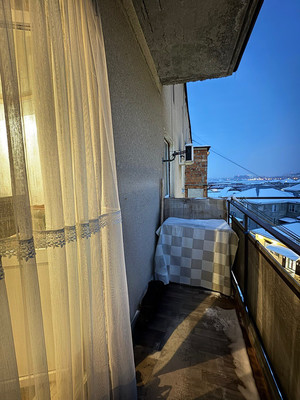 Продам трехкомнатную (3-комн.) квартиру, Тырныаузский проезд, 3, Нальчик г