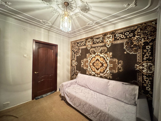 Продам трехкомнатную (3-комн.) квартиру, Тырныаузский проезд, 3, Нальчик г