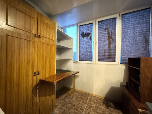 Продам трехкомнатную (3-комн.) квартиру, Тырныаузский проезд, 3, Нальчик г