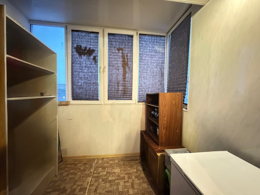 Продам трехкомнатную (3-комн.) квартиру, Тырныаузский проезд, 3, Нальчик г