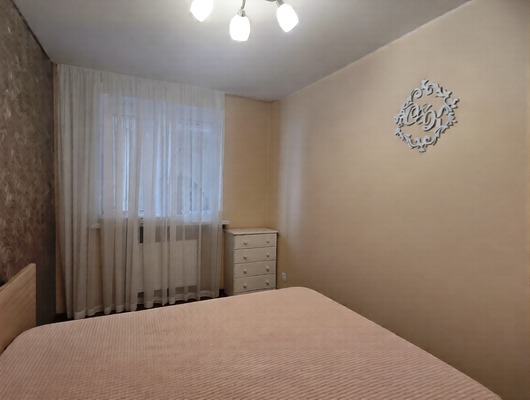 Продам трехкомнатную (3-комн.) квартиру, Батуринская ул, 159/78, Ростов-на-Дону г