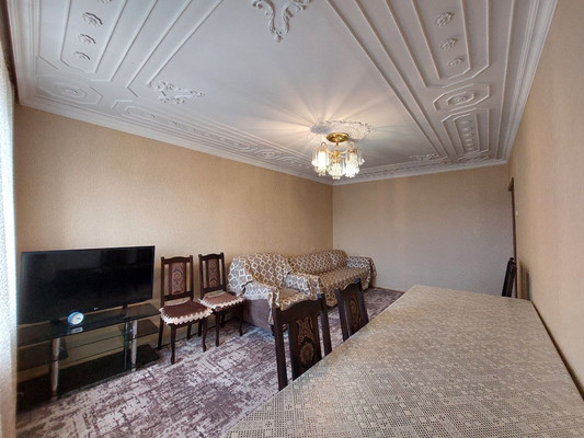 Продам трехкомнатную (3-комн.) квартиру, Тырныаузский проезд, 3, Нальчик г