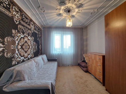 Продам трехкомнатную (3-комн.) квартиру, Тырныаузский проезд, 3, Нальчик г