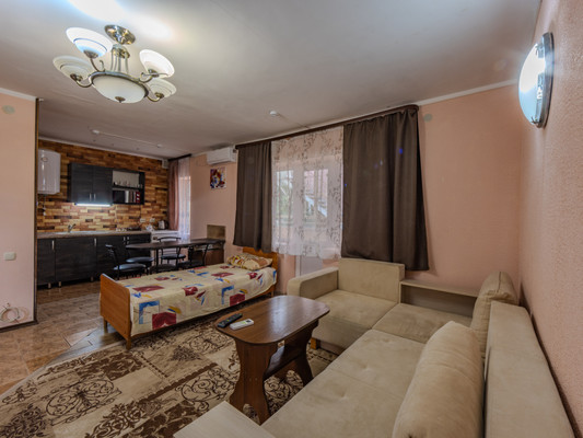 Продам гостиницу 380 м2, Морская 4 ул, Саки г