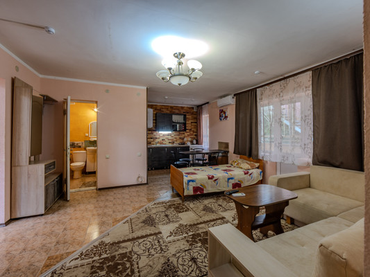 Продам гостиницу 380 м2, Морская 4 ул, Саки г